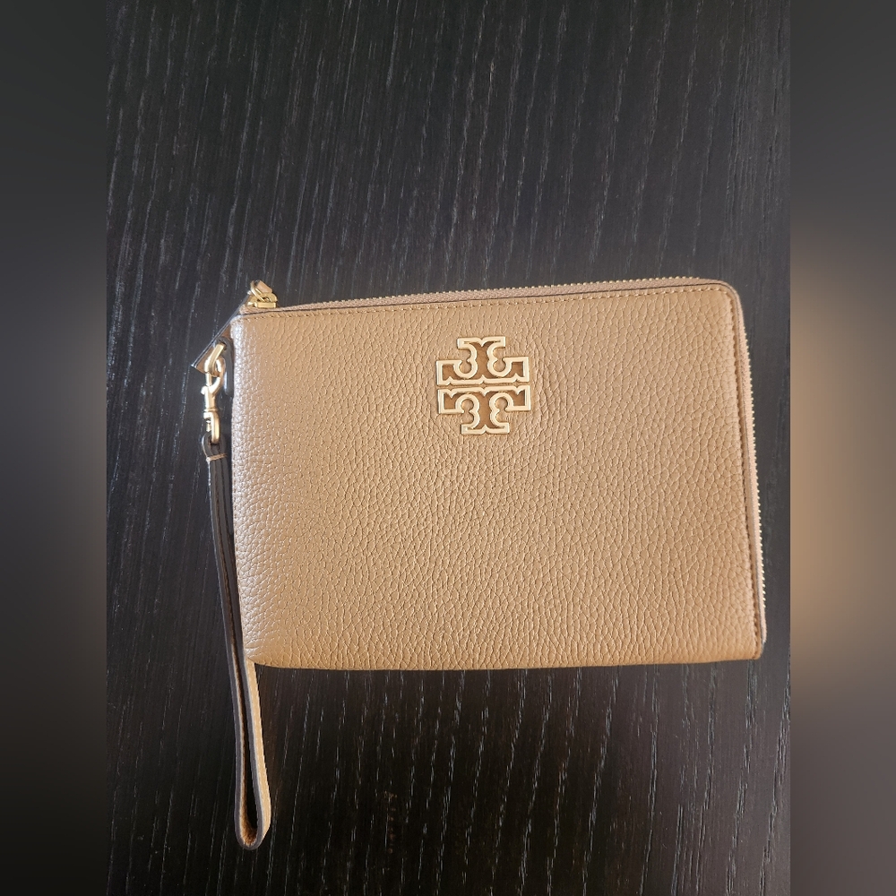 Tory Burch Wristlet